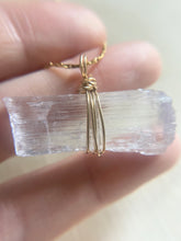 Load image into Gallery viewer, Uv Reactive Kunzite Pendant
